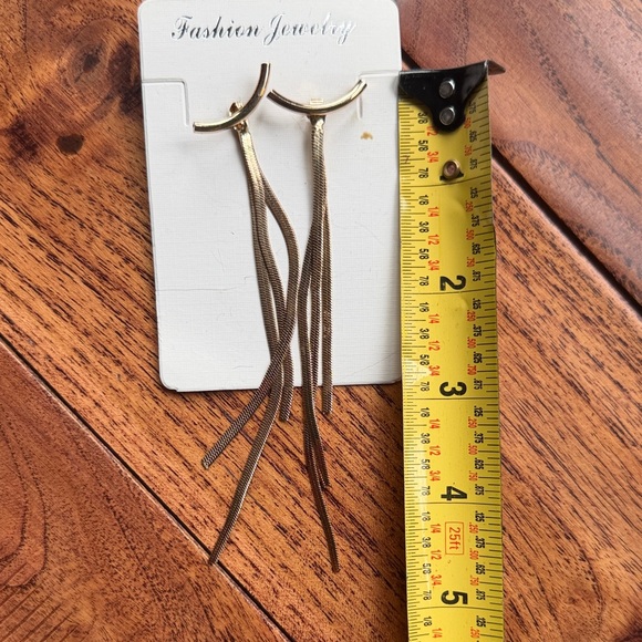 Elegant Gold Dangle Earrings - Picture 3 of 3